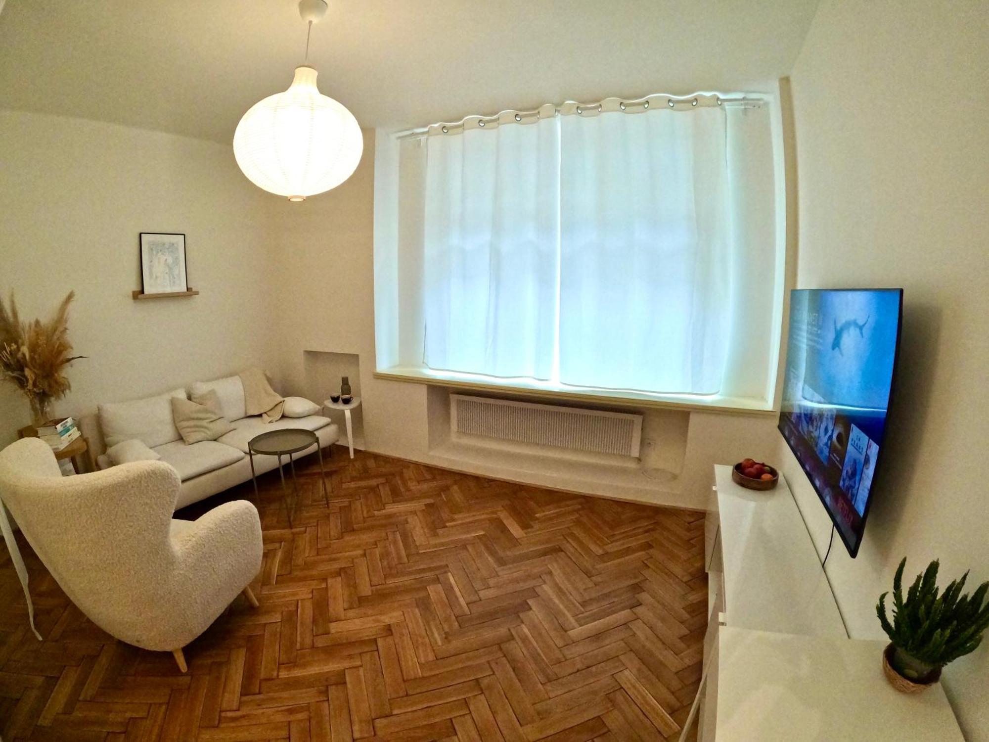 Urban Retreat I Modern Boho Apartments In Lovely Letna District - 10 Minutes From Old Town Prag Exteriör bild