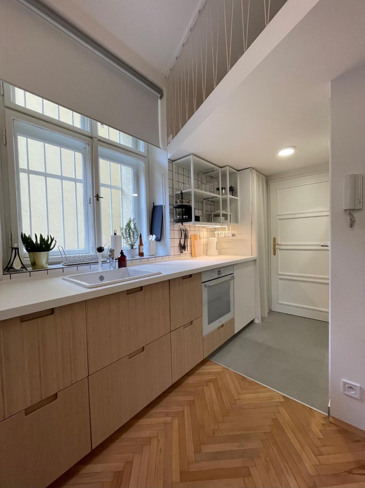 Urban Retreat I Modern Boho Apartments In Lovely Letna District - 10 Minutes From Old Town Prag Exteriör bild