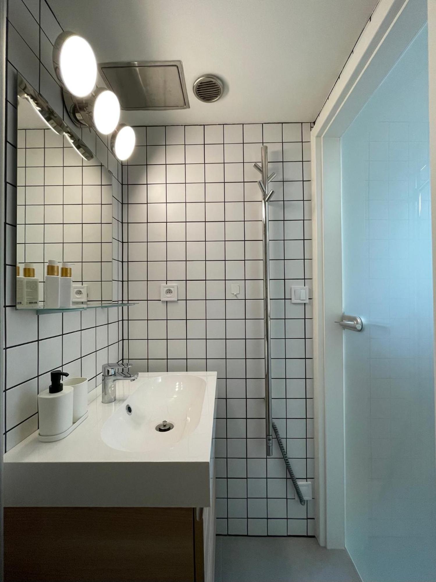 Urban Retreat I Modern Boho Apartments In Lovely Letna District - 10 Minutes From Old Town Prag Exteriör bild
